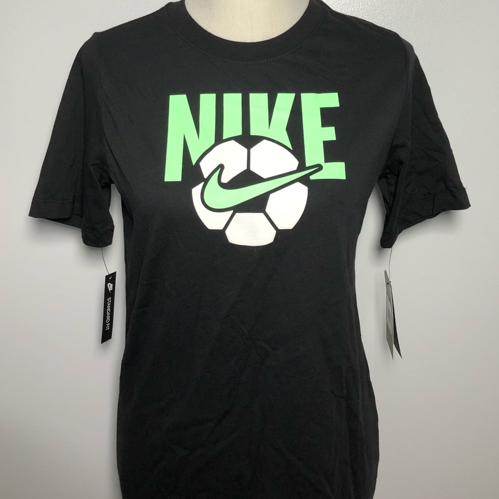 Nike soccer ball tee